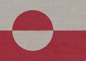 Greenland’s Flag Shines Bright in USA’s Thrilling Olympic Hockey Victory Over Denmark!