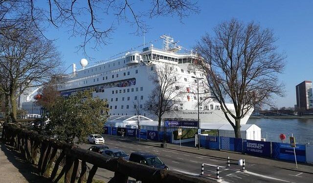 Trump’s Ambitious Hospital Boat Proposal for Greenland Faces Staunch Opposition!