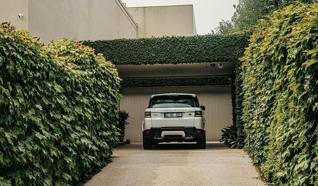 Land Rover Bar Unveils Stunning America’s Cup Yacht in Bermuda!