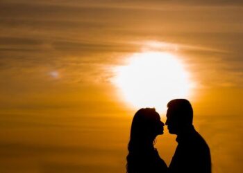 Desperate Appeal: A Wife’s Emotional Journey for Justice Before Her Husband’s Court Hearing