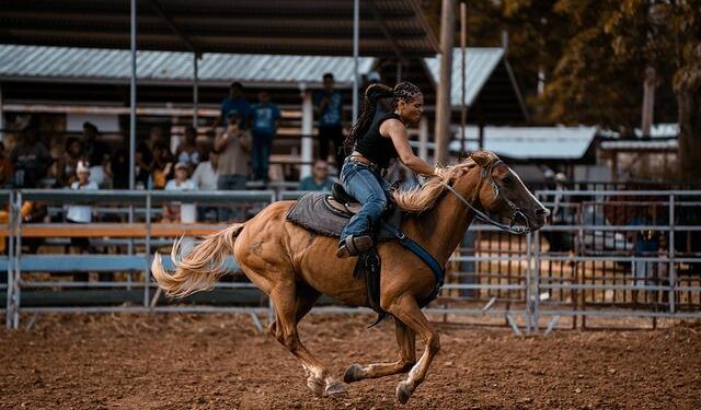 Behind the Headlines: Chandi Dayle’s Stunning Exit from the Dallas Cowboy Cheerleaders and the Bahamas Scandal