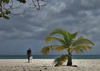 Uncover the Magic: Why Aruba’s Eagle Beach Will Be Your Family’s Dream Destination in 2026!