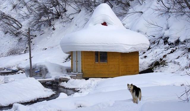 Unbelievable Footage: A House Gets Swept Away by a Devastating Typhoon in Alaska!