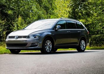 Unveiling the Secret Growth of America’s Richest Sports Mogul