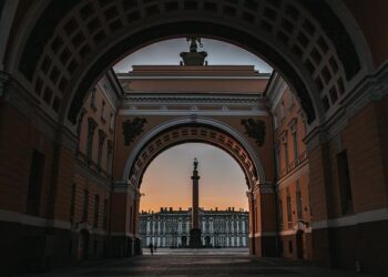 Peter Thiel’s Daring Vision: The Rise of a New Era in Honduras