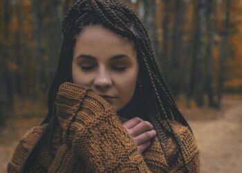 From Trump Ally to Political Contender: The QAnon Shaman’s Daring Run for Arizona Governor