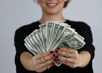 Big US Banks Soar with Nearly $50 Billion in Profits Despite Market Turmoil from Iran Conflict!