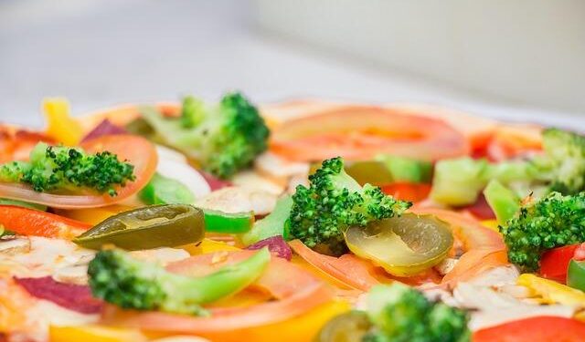Discover the Hidden Gem: The Most Iconic American Pizza You Can’t Get in the U.S.!