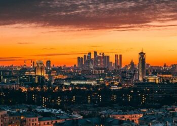 California’s Wealth Wave: Unveiling the 25 Richest Cities in America!