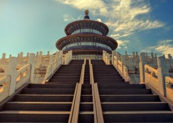 California Dreaming: The Rising Wave of Chinese Birth Tourism