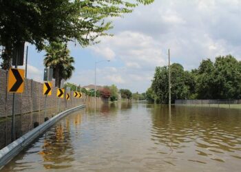 Echoes of the Past: Texas County Braces for Another Catastrophe After 1987 Flood