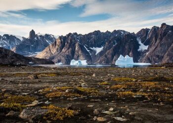 Greenland’s Leader Explores U.S. Military Presence in Talks with Trump’s Diplomats