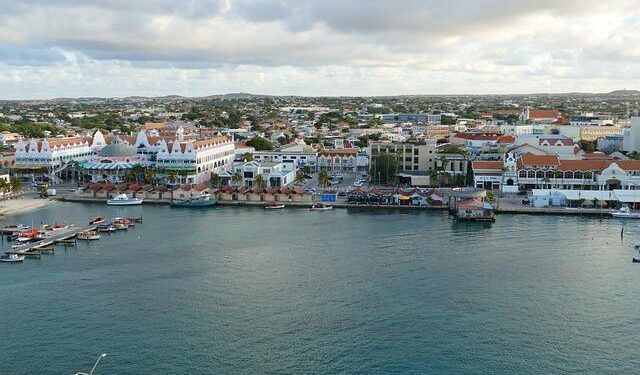 Uncover the 10 Unmissable Attractions and Adventures in Oranjestad, Aruba!