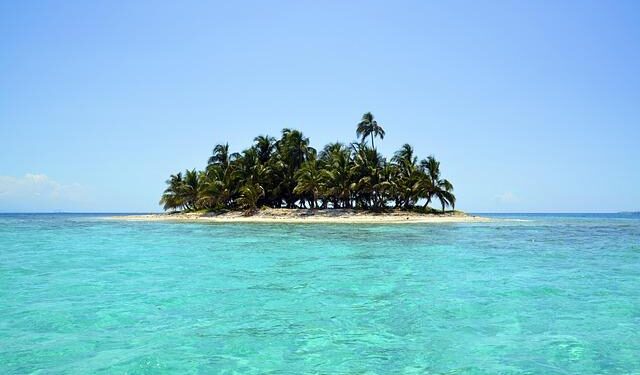 Uncover 13 Secret Tropical U.S. Islands You Can Explore Without a Passport!