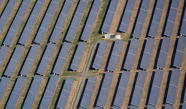 Google Sets Its Sights on Transforming the U.S. Energy Landscape with Massive Solar Farm Initiative