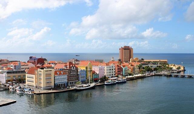 From Lush Paradise to Eerie Silence: The Caribbean City That Transformed into a Ghost Town Overnight