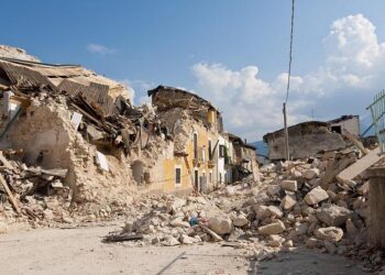 Caribbean Shaken by Powerful Earthquake: Tsunami Threat Subsides for Islands