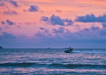 Essential Safety Tips for Jet Ski Rentals in the Bahamas: What You Need to Know!