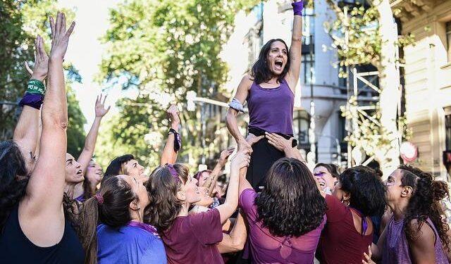 Argentina Unites: Massive Protests Ignite Over Milei’s Funding Cuts!