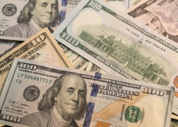 U.S. Economy Hits a Standstill as Global Growth Soars!